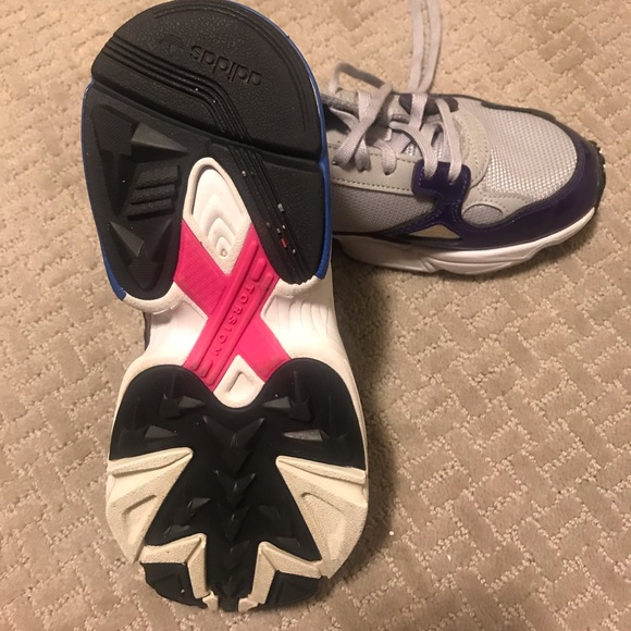 Adidas Falcon - Picture 5 of 8